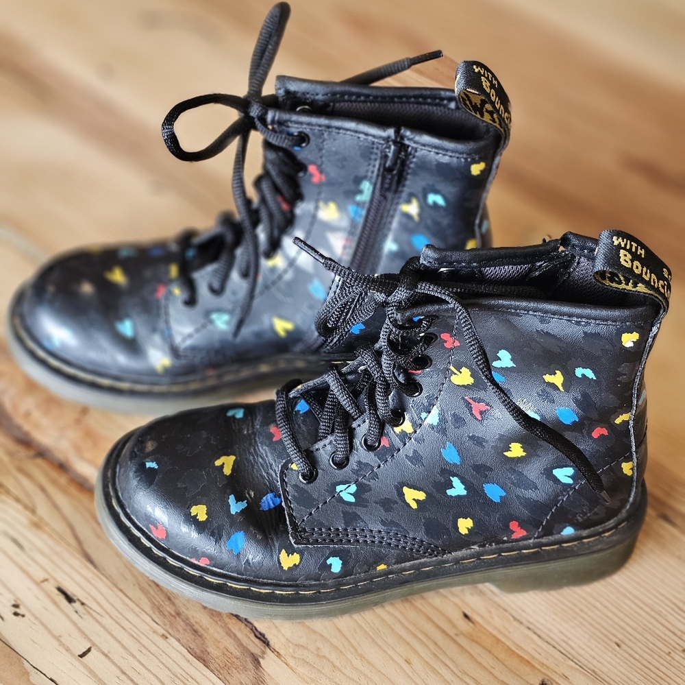 Doc Dr. Martens Pascal Wild Hearts Boots, Girls US 2